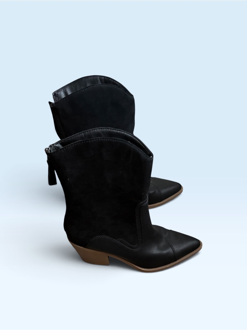 Wonderly Black Pointed Toe Western Ankle Boots